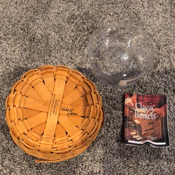 Longaberger Saffron basket! - Picture 8 of 11